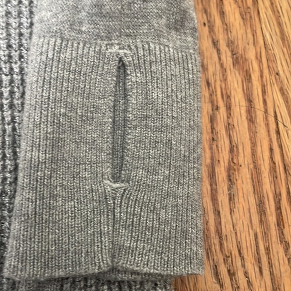 Lululemon The Sweater Life Waffle Knit Sweater Grey size 2 - Picture 4 of 7